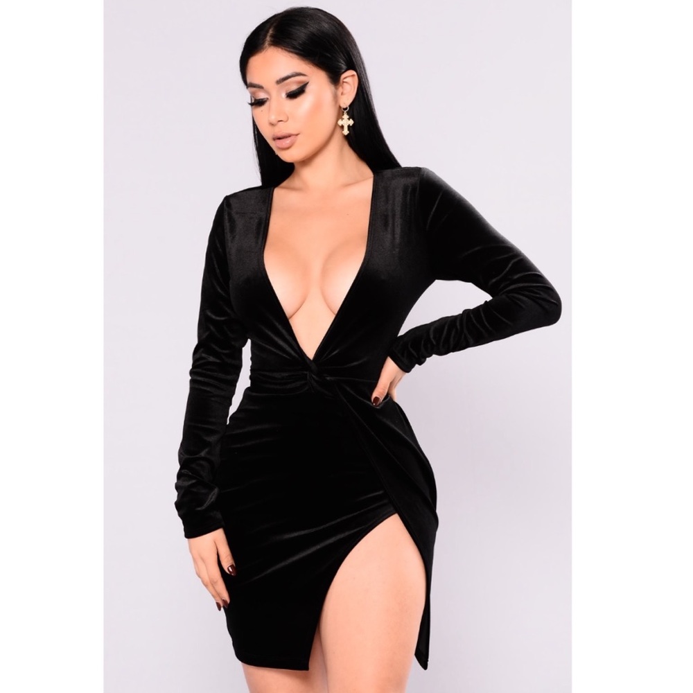 Sugar Coat Velvet Dress - Black